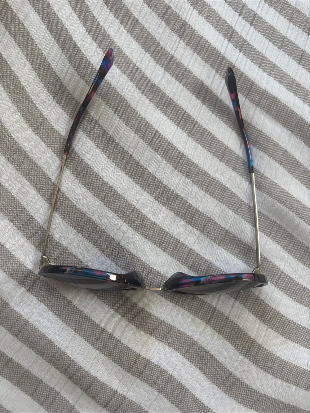 Cat-Eye Sunglasses in Multicolor Tortoiseshell shady rays purple blue silver - Picture 5 of 5
